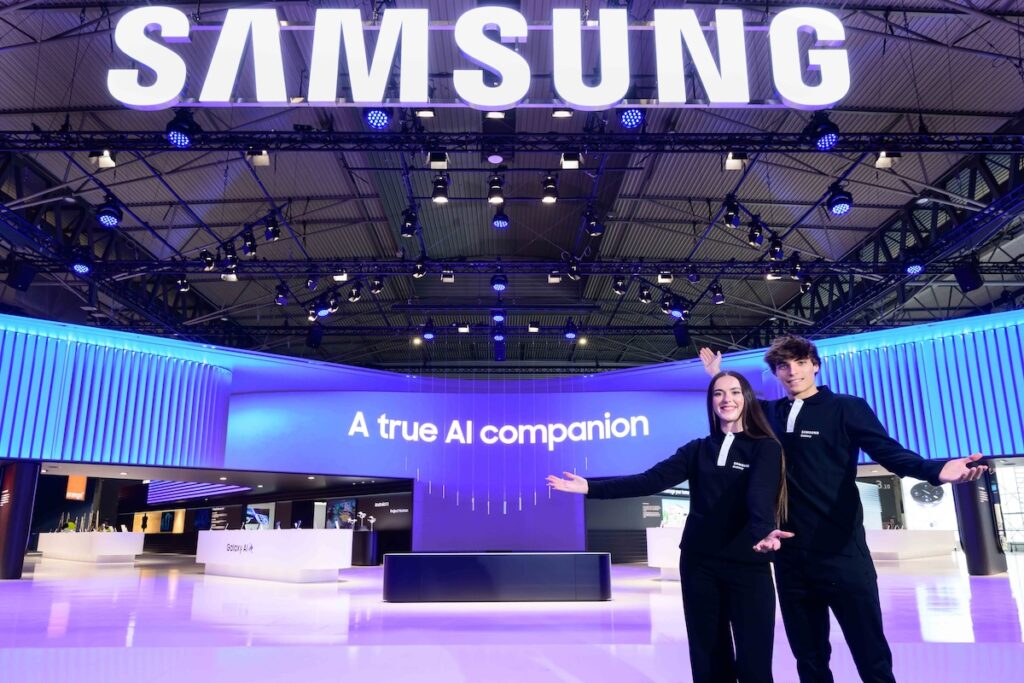 Samsung upevňuje svoje vedúce postavenie vo svete mobilnej umelej inteligencie na MWC 2025: Od Galaxy AI k novým softvérovým sieťam