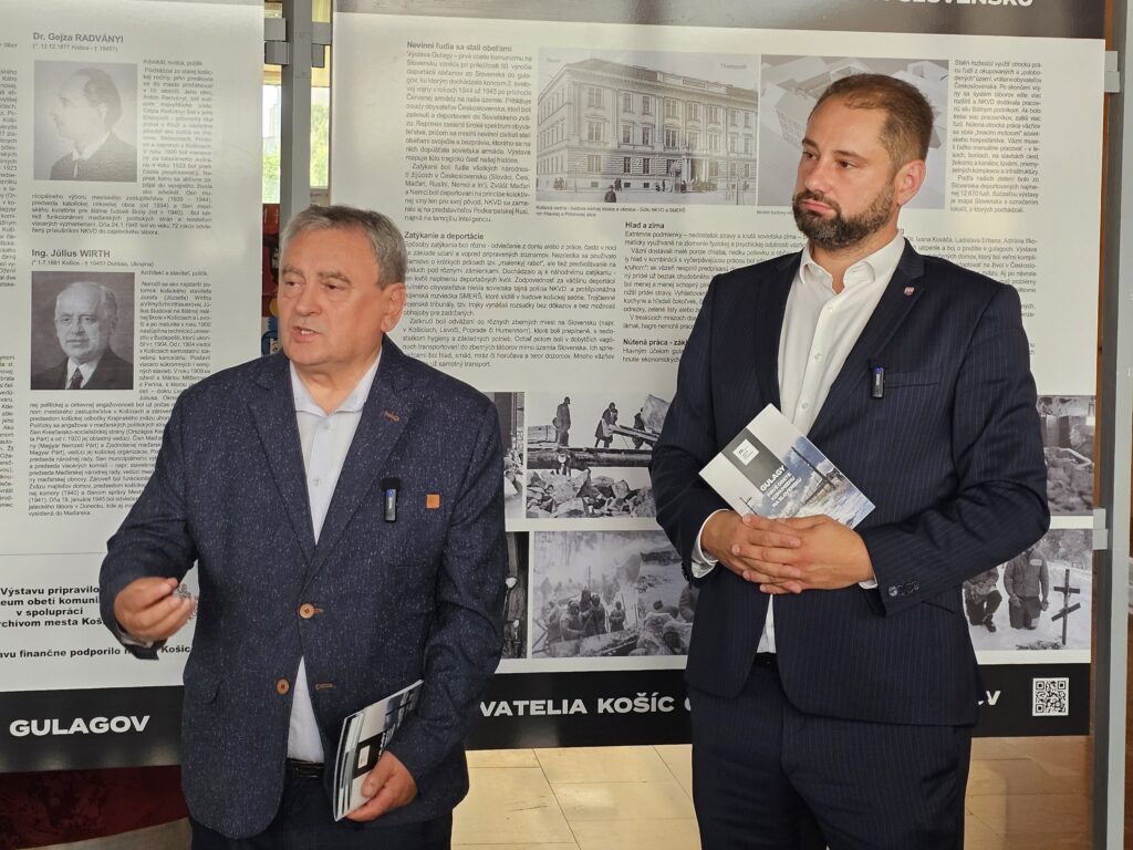 Na magistráte otvorili výstavu o prvých obetiach komunizmu v Košiciach