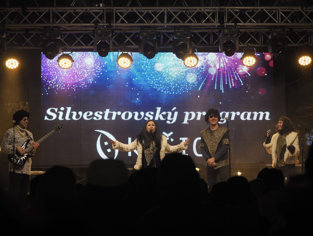 Silvestrovské oslavy na Hlavnej premiérovo spestrí aj podávanie Primátorského punču