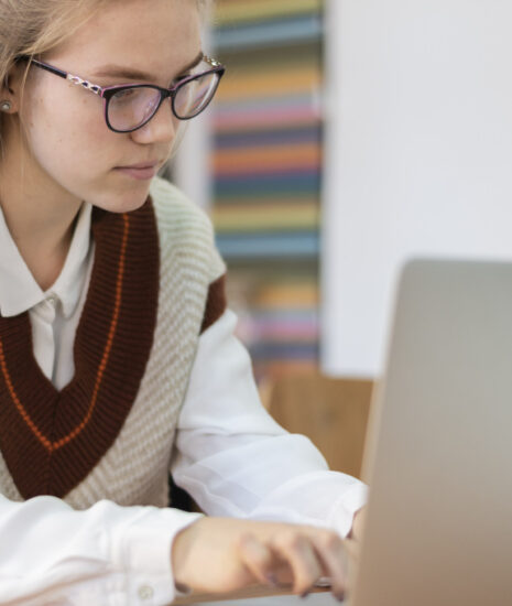 Dnes sa koná generálna skúška eMaturity. Zapája sa viac ako 95 percent stredných škôl_698b041b76701.jpeg