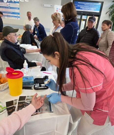 Nemocnica AGEL Komárno už štvrtý rok ponúkla verejnosti bezplatné vyšetrenia pri príležitosti Svetového dňa zdravia_69dcc0deb6001.jpeg