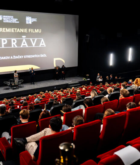 Projekt venovaný historickej pamäti privedie do kín vyše 1 300 žiačok a žiakov Projekt venovaný historickej pamäti privedie do kín vyše 1 300 žiačok a žiakov_6aa2d68b41c24.jpeg