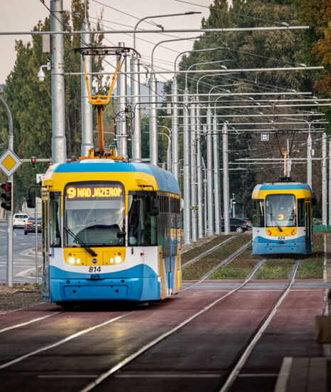 Električky sú späť na Jazere. Košice otvorili zmodernizovanú trať za viac ako 77 miliónov eur a posilňujú MHD v celom meste_6abe80f493bf8.jpeg