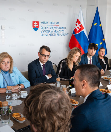 Ministerstvo školstva pri optimalizácii siete škôl zohľadňuje osobitosti národnostného vzdelávania_6ace583a0193e.jpeg